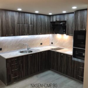 Silver - модерна кухня с колона