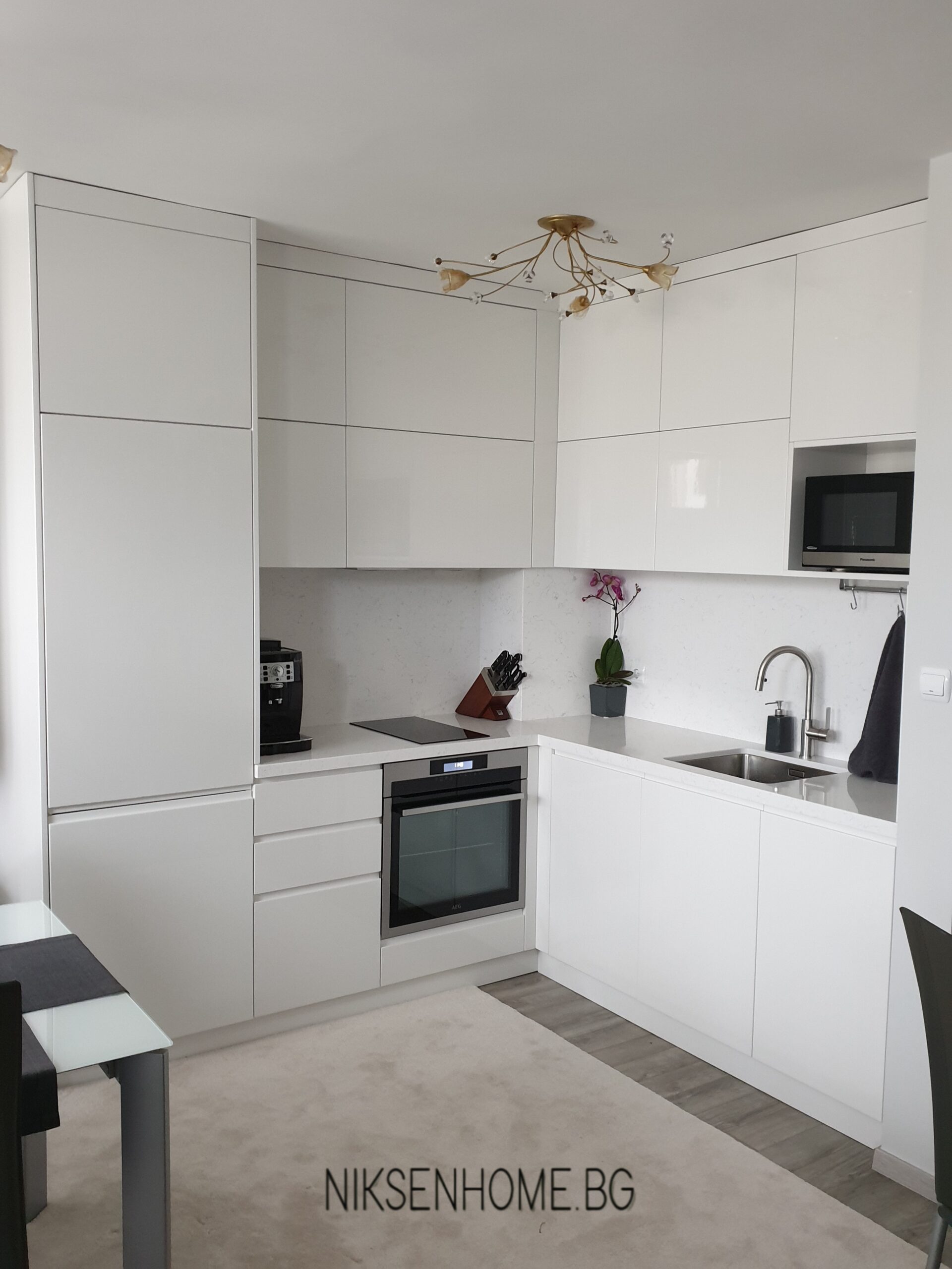 Уют в бяло - Обзавеждане на трапезария, хол и кухня - Image 9