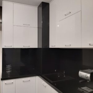 Шах и Мат ! - Луксозна модерна кухня по индивидуален проект