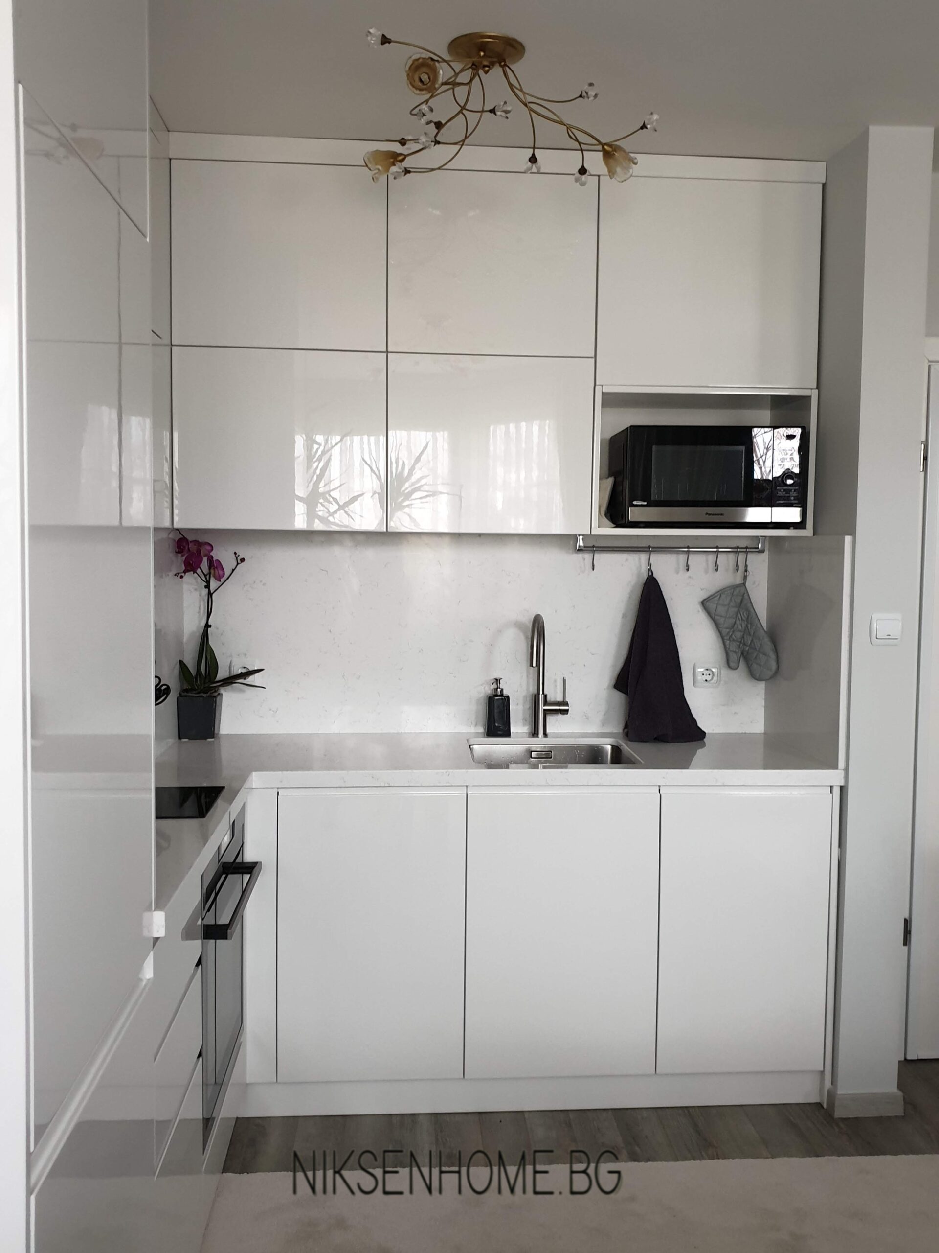 Уют в бяло - Обзавеждане на трапезария, хол и кухня - Image 8