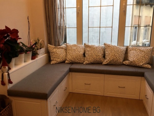 Апартамент Фантазия - интериор в лилаво и бяло - Image 2