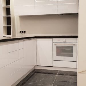 ИНТЕРИОР СКЪПОЦЕНЕН КАМЪК - МОДЕРНА ВИЗИЯ BLACK&WHITE