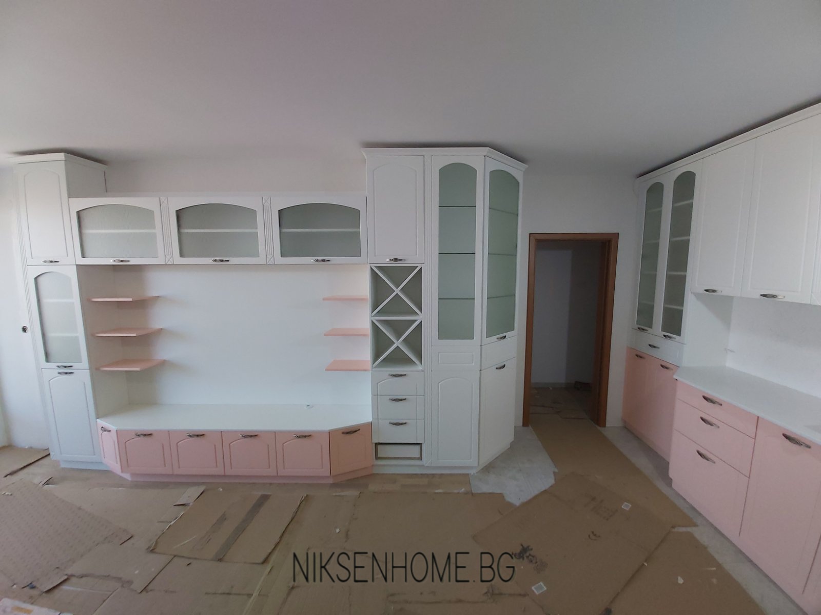 Бонбонено розово - обзавеждане на апартамент - Image 2