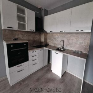 Пясък и звезди - модерна кухня в гланц