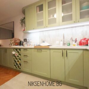 Xmas forests 2022 Нежно резидава просторна и луксозна кухня