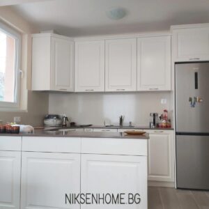 Summer by the winter - кухня по индивидуален проект с технически камък и мдф с фрезовка